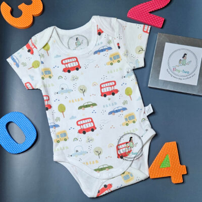 100% Organic Cotton Short-Sleeve Bodysuit – "Vehicle Print"
