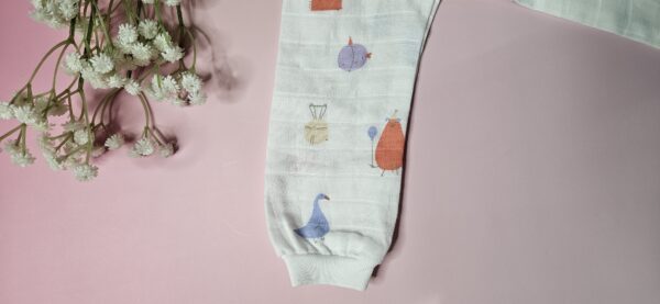 20251220_185944.jpg Premium Muslin Pyjama Set – "The garden song bird" Edition