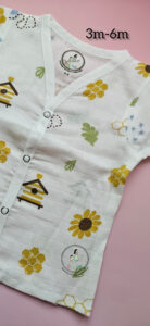 "Honey Bee":Pure Comfort for Growing Explorers: The Muslin Long-Sleeve Pyjama Set