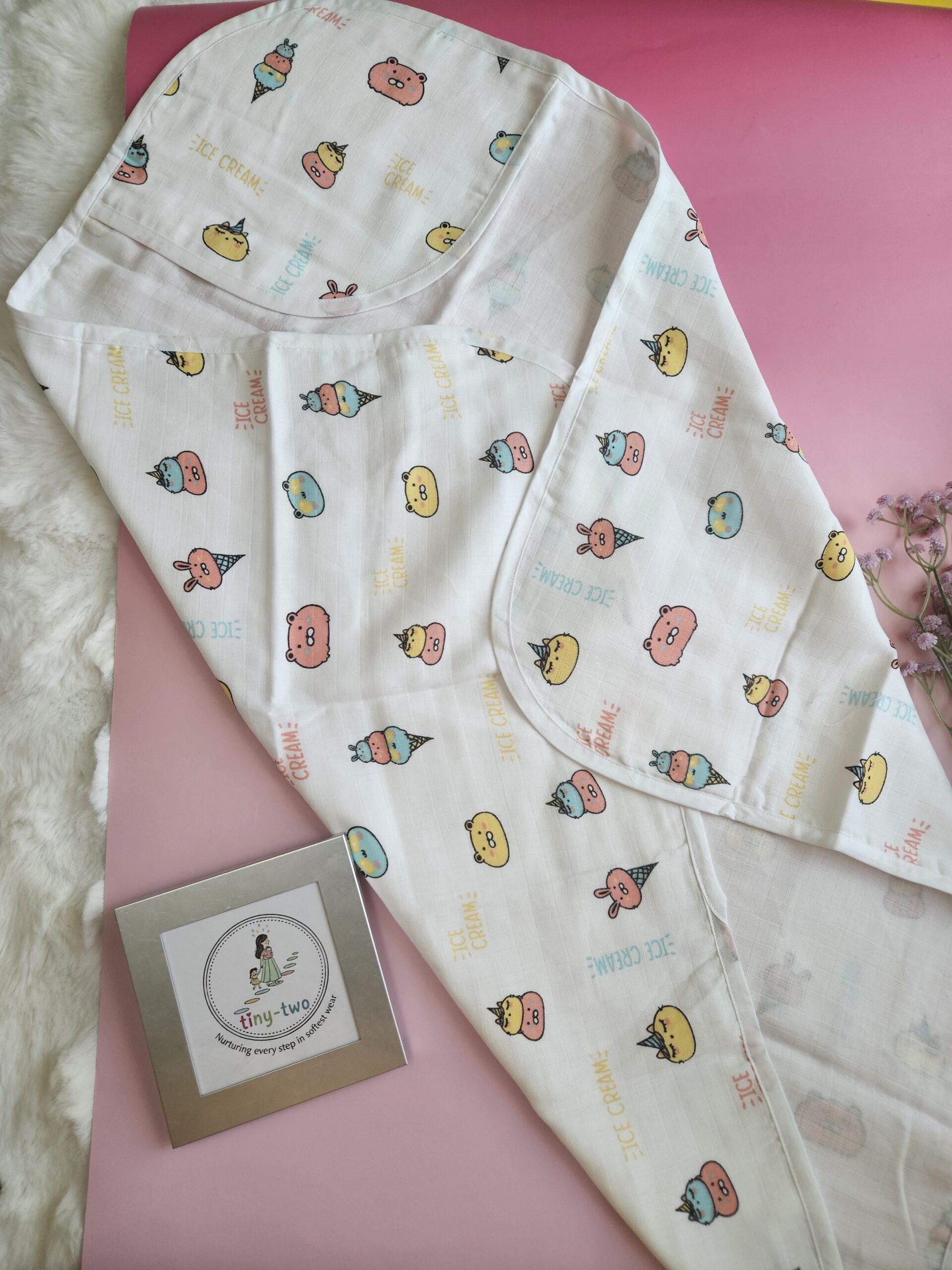 20260510_132350.jpg 2-Layer Ultra-Lightweight Muslin Hooded Baby Towel