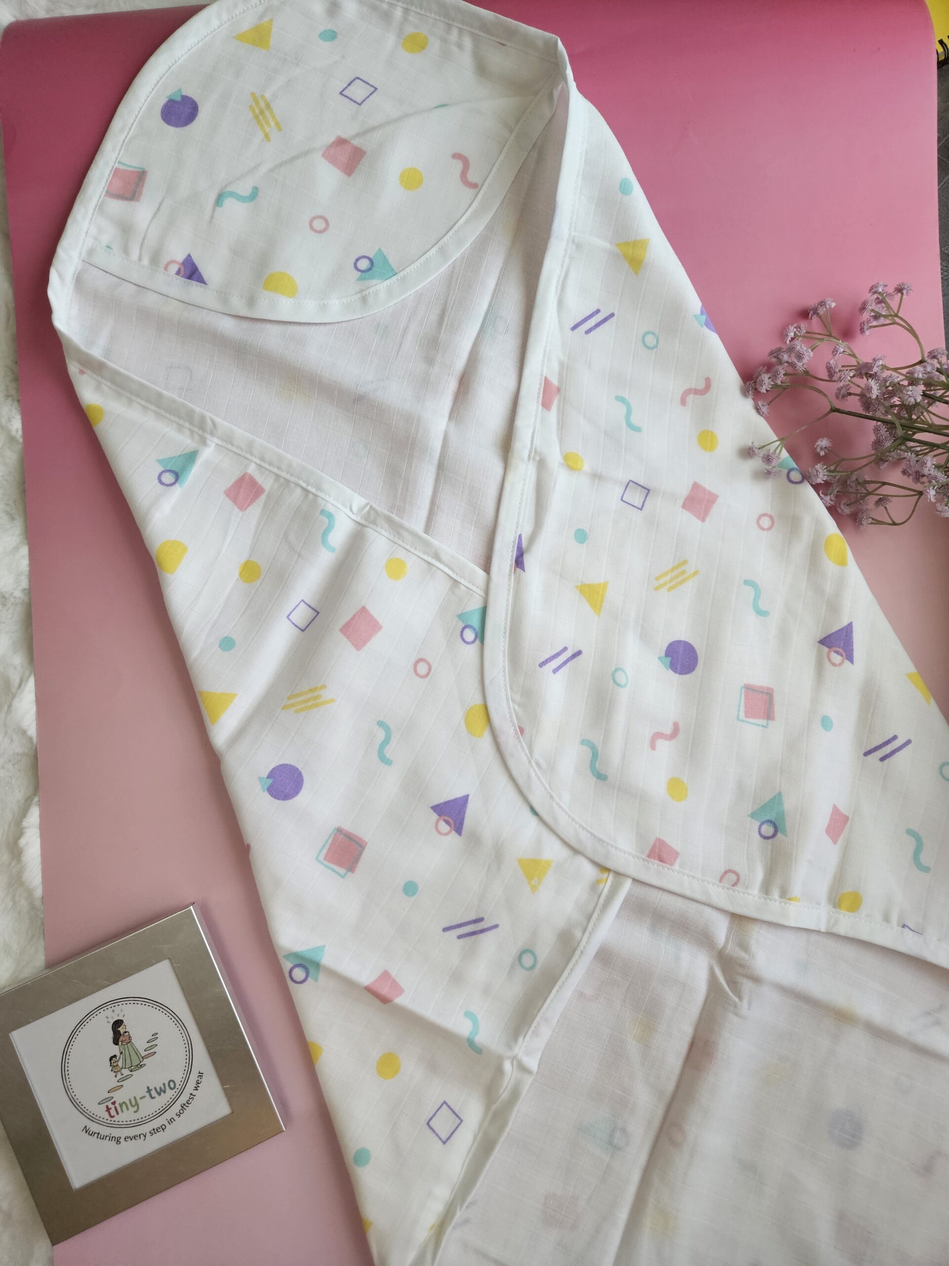 20260510_132543.jpg 2-Layer Ultra-Lightweight Muslin Hooded Baby Towel